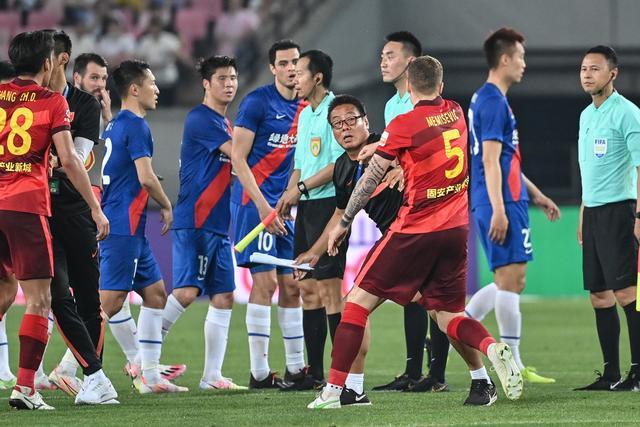 独行侠锁定西部第5首轮战快船 尼克斯逆转篮网